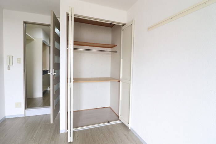 物件内観写真8　(収納)
