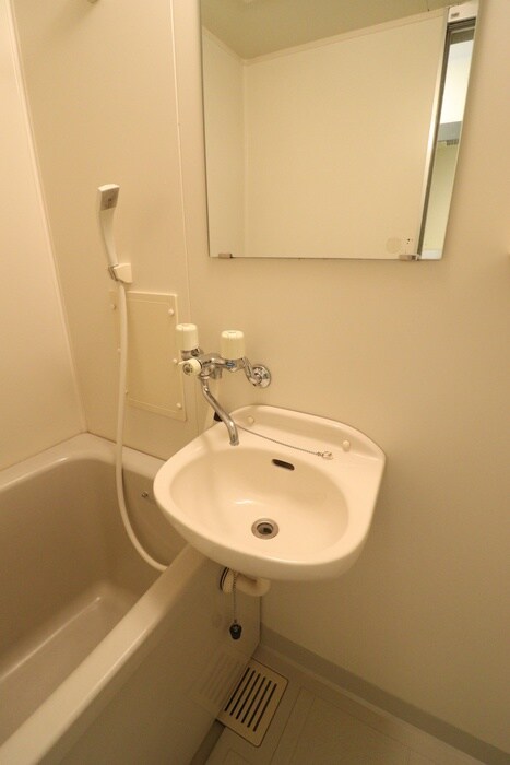 物件内観写真10　(洗面)