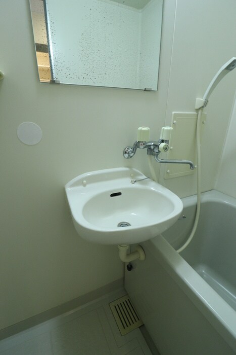 物件内観写真11　(洗面)