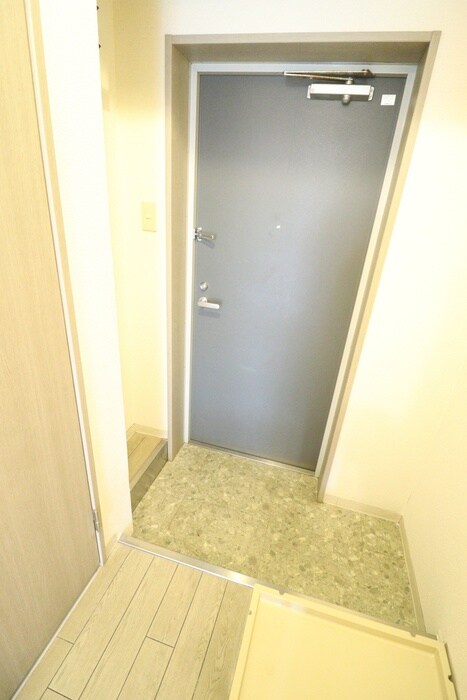 物件内観写真12　(玄関)