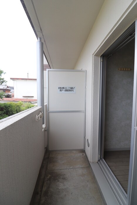 物件内観写真16　(ベランダ・バルコニー)