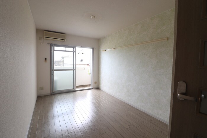 物件内観写真19　(居室)