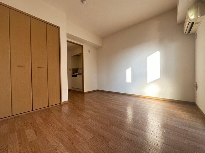 物件内観写真4　(居室)