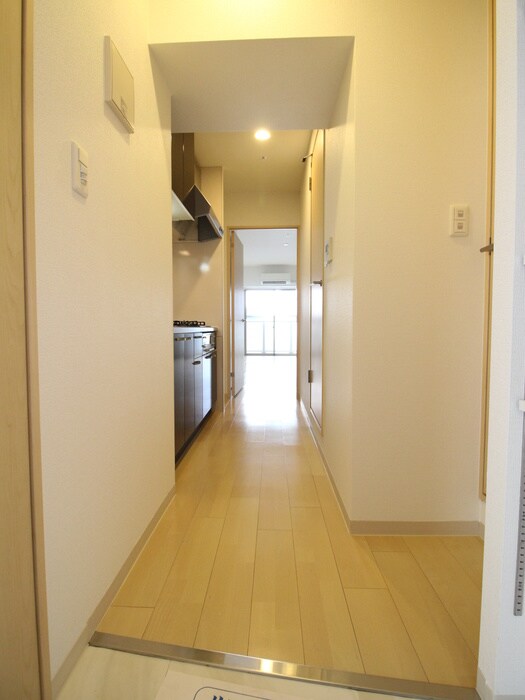 物件内観写真7　(玄関)