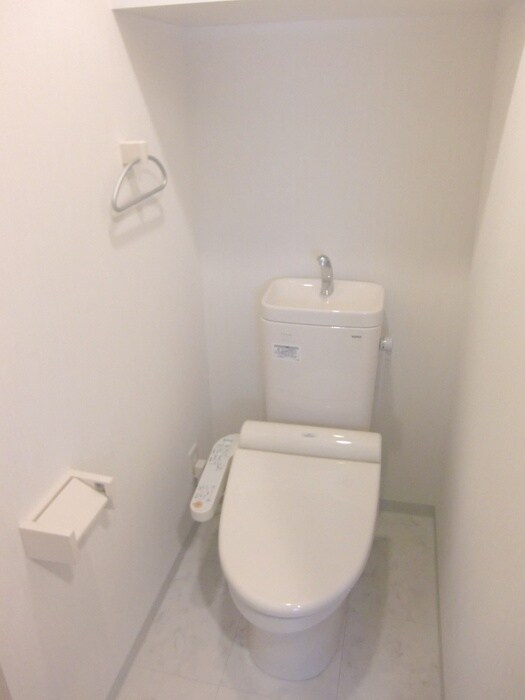 物件内観写真9　(トイレ)