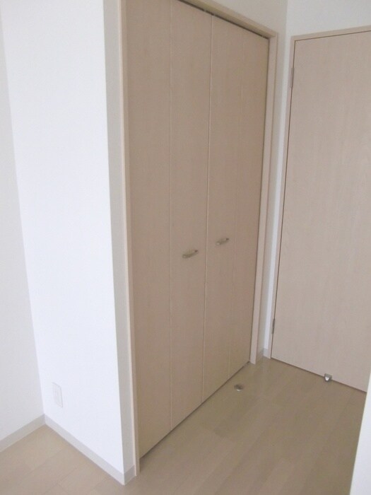 物件内観写真15　(収納)