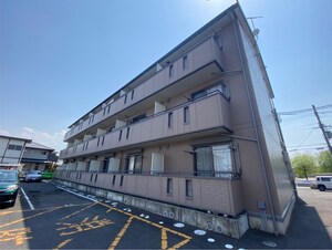 クレストパーク外観写真