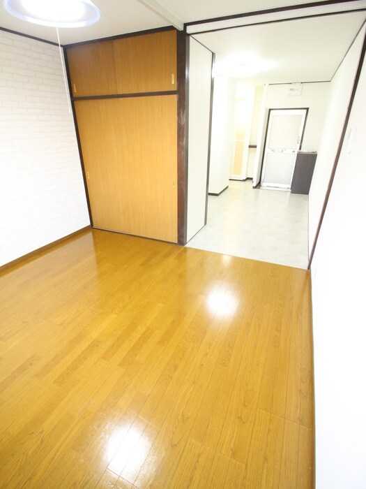 物件内観写真18　(居室)