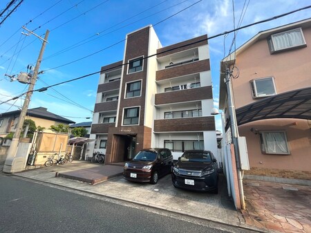 ヒカリマンション外観写真