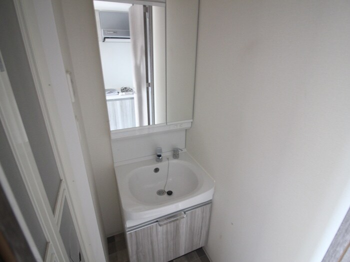 物件内観写真10　(洗面)