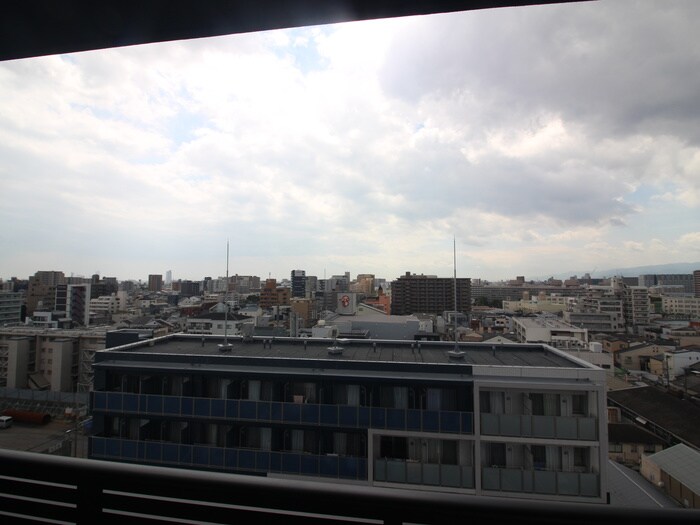 物件内観写真16　(室内からの展望)