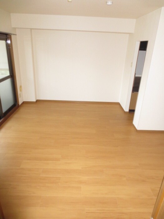 物件内観写真6　(居室)