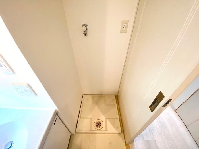 物件内観写真11　(洗濯機置場)