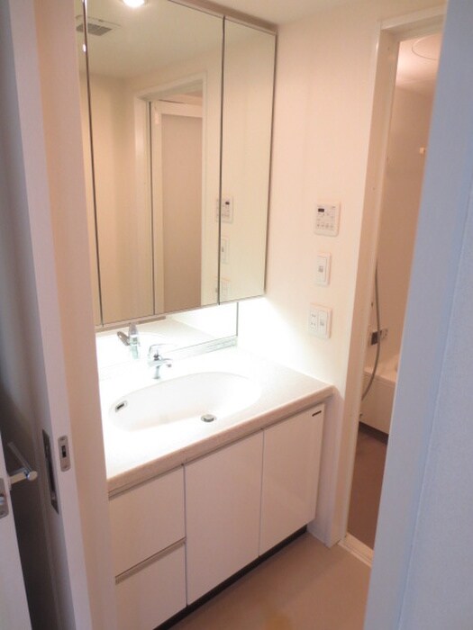 物件内観写真12　(洗面)