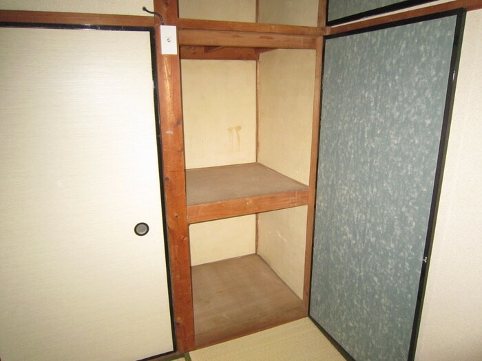 物件内観写真11　(収納)