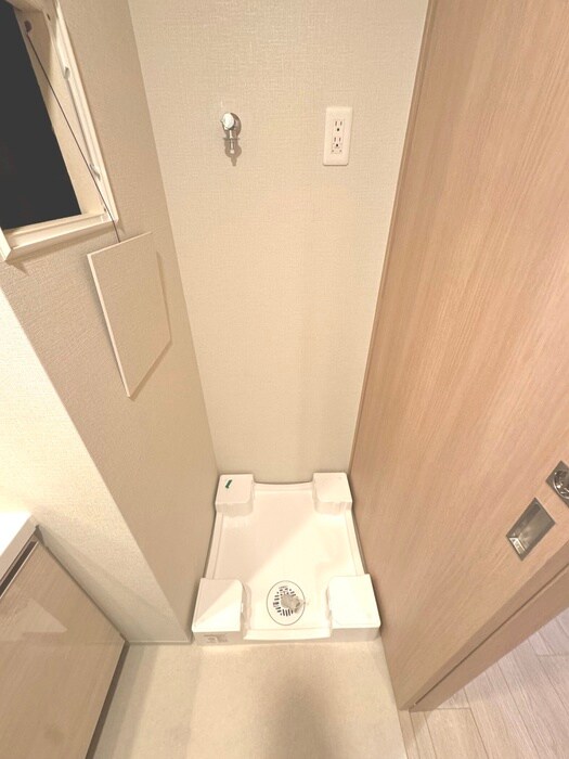 物件内観写真10　(洗濯機置場)