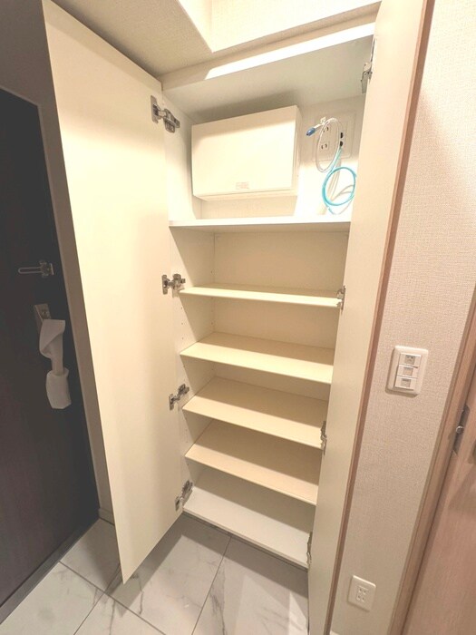 物件内観写真14　(靴箱)