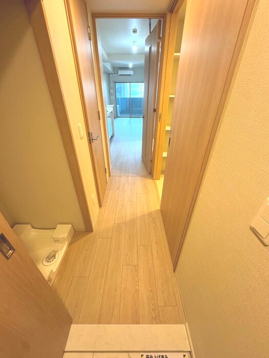 物件内観写真17　(廊下)