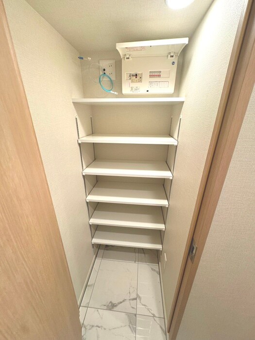 物件内観写真18　(靴箱)