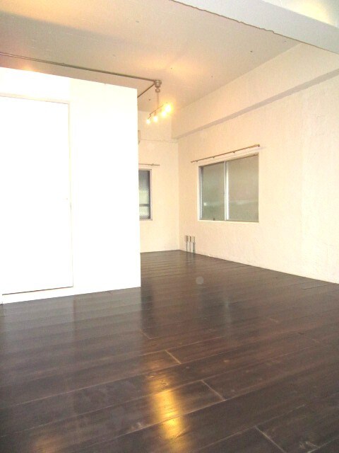 物件内観写真4　(居室)