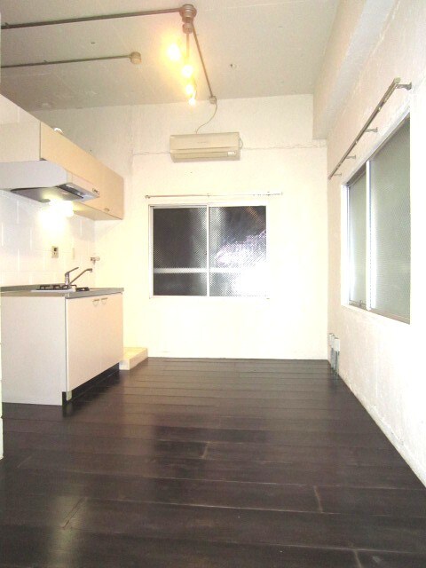 物件内観写真11　(居室)