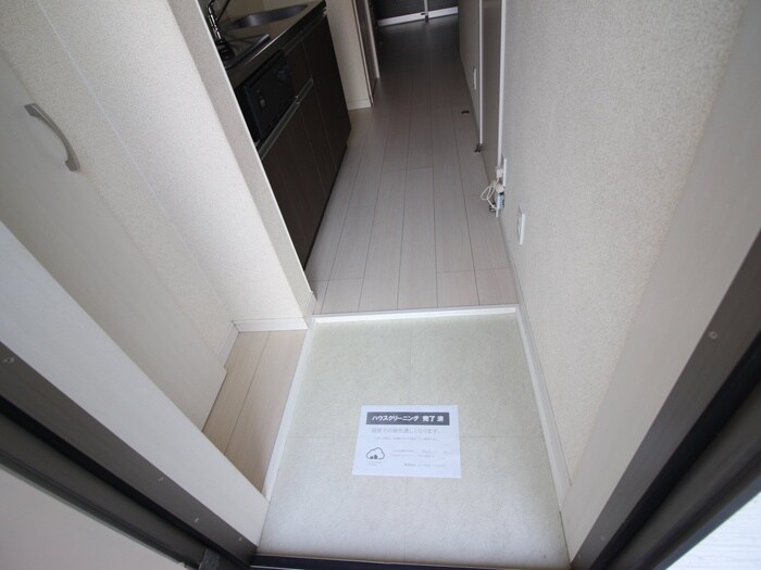 物件内観写真14　(玄関)