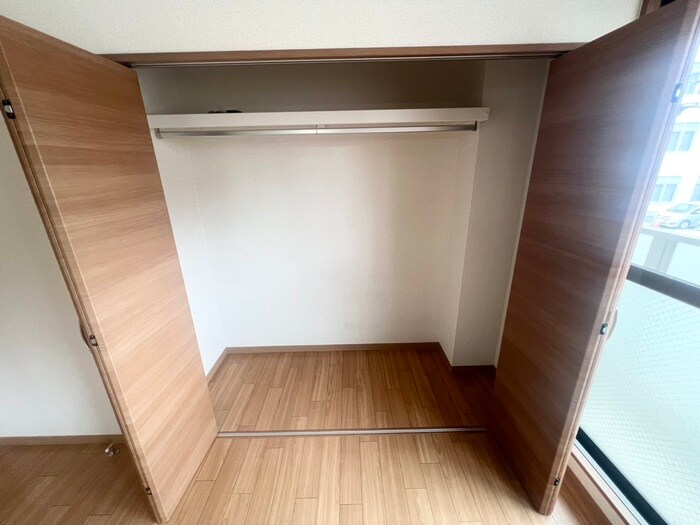 物件内観写真13　(収納)