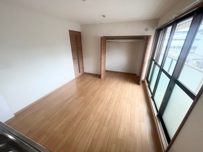 物件内観写真21　(居室)