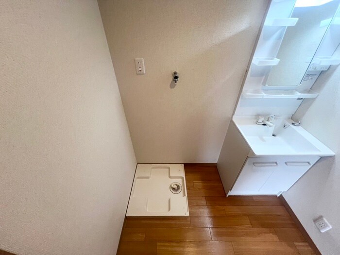 物件内観写真22　(洗濯機置場)