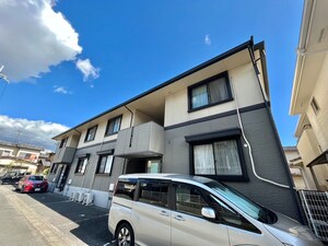 ハイカム－ル桂外観写真