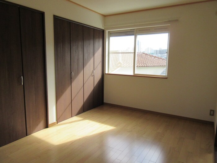 物件内観写真8　(居室)