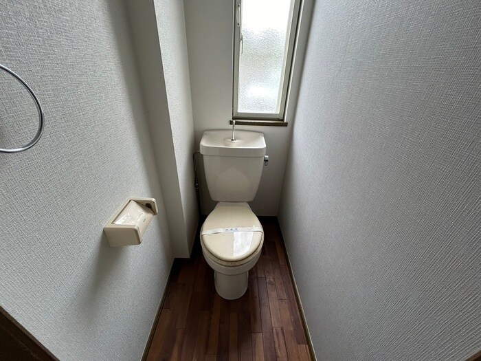 物件内観写真12　(トイレ)