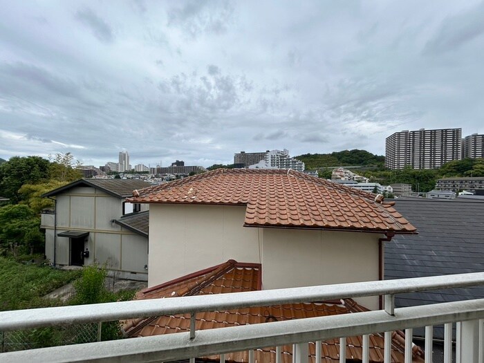 物件内観写真16　(室内からの展望)