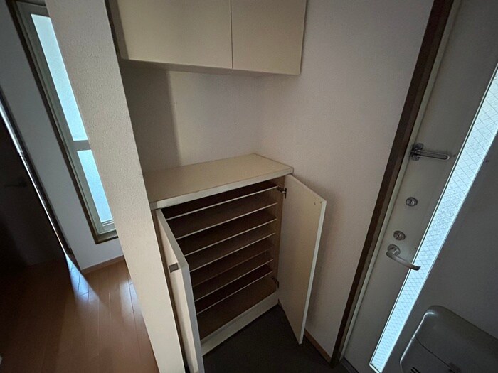 物件内観写真18　(靴箱)