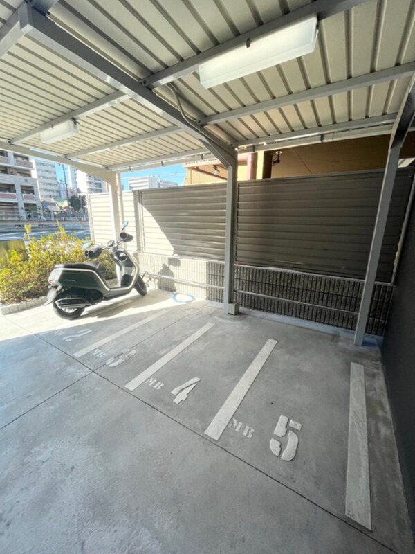 バイク置き場