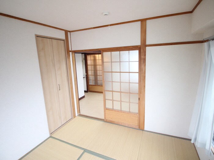 物件内観写真13　(居室)