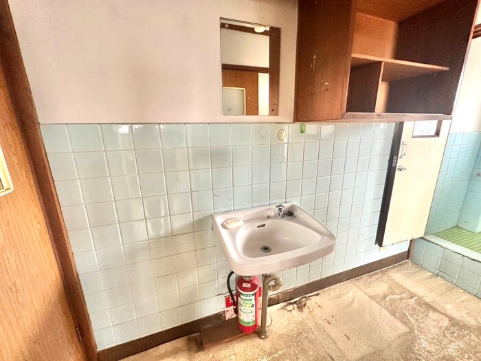 物件内観写真13　(洗面)
