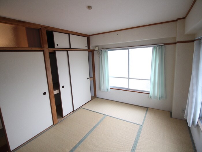 物件内観写真14　(居室)