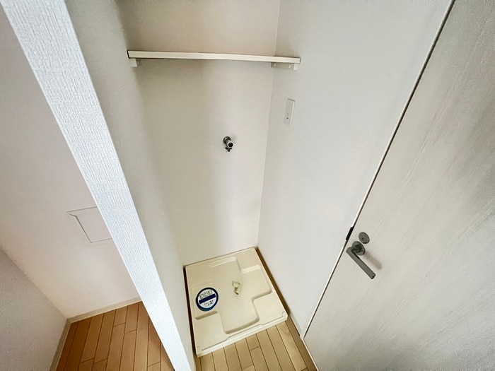 物件内観写真10　(洗濯機置場)