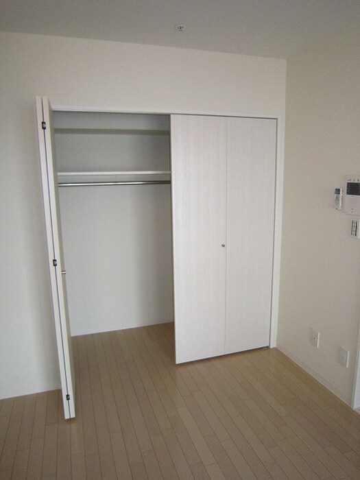 物件内観写真12　(収納)