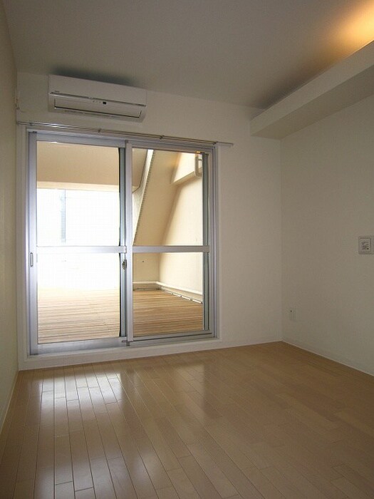 物件内観写真13　(居室)