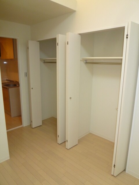 物件内観写真13　(収納)