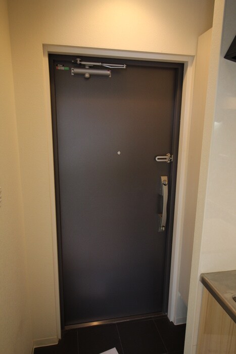 物件内観写真19　(玄関)