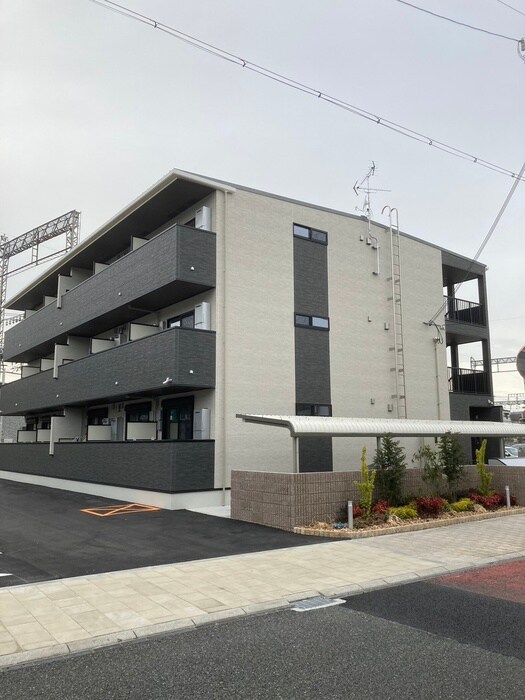 物件外観写真3　(外観写真)