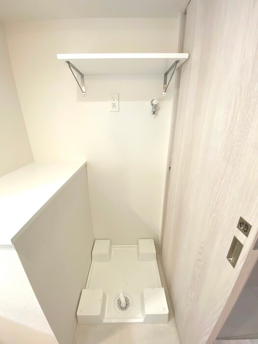 物件内観写真11　(洗濯機置場)