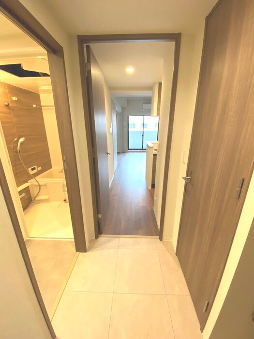 物件内観写真17　(廊下)