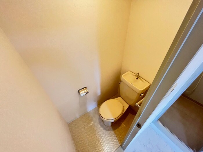 物件内観写真11　(トイレ)