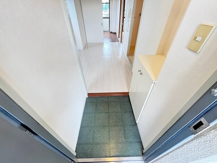 物件内観写真20　(玄関)