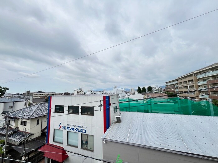 物件内観写真22　(室内からの展望)