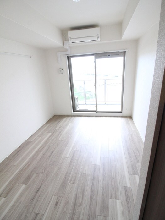 物件内観写真13　(居室)